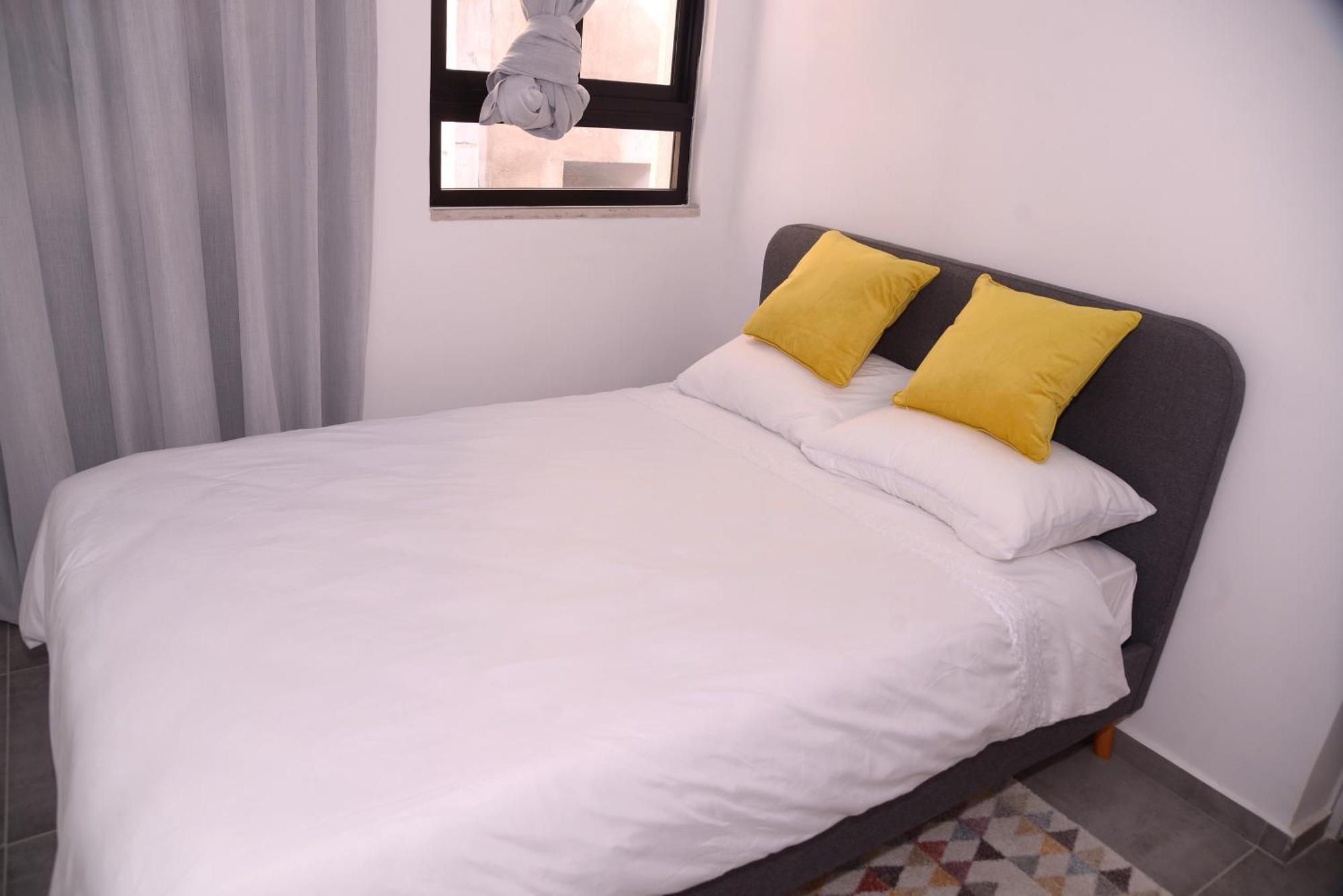 Yona 8 Bed and Breakfast Tel Aviv Kamer foto
