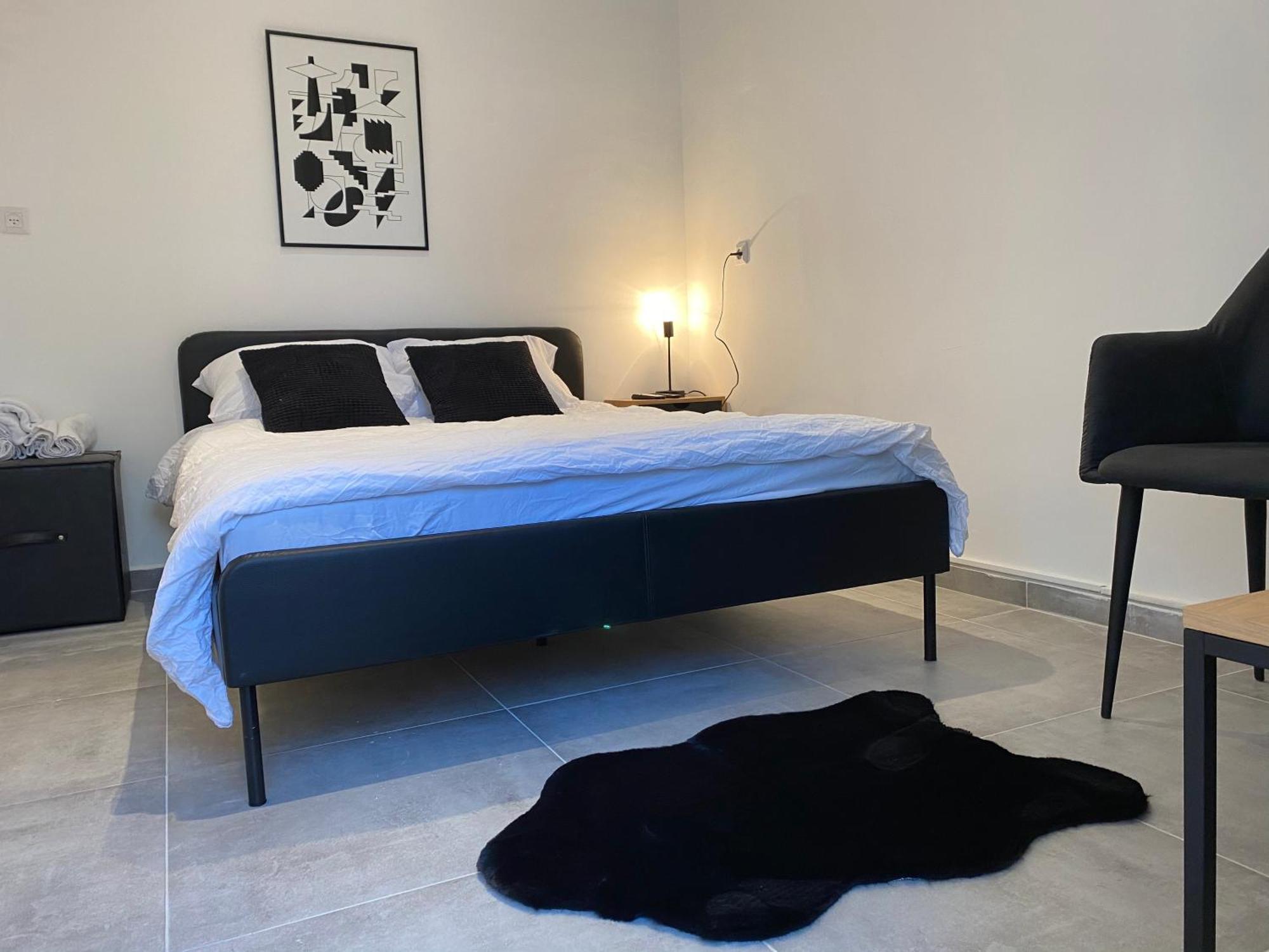 Yona 8 Bed and Breakfast Tel Aviv Kamer foto