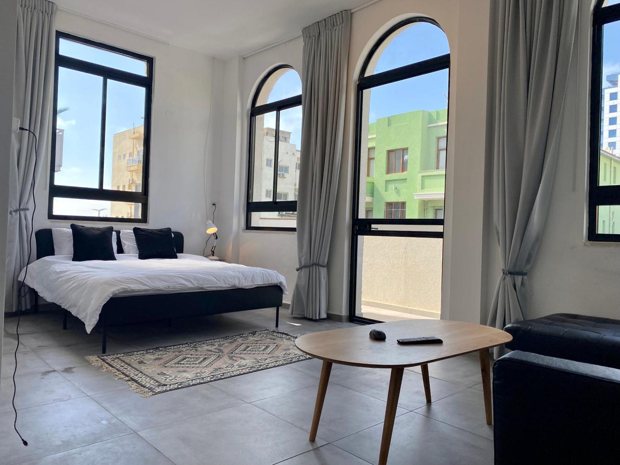 Yona 8 Bed and Breakfast Tel Aviv Buitenkant foto