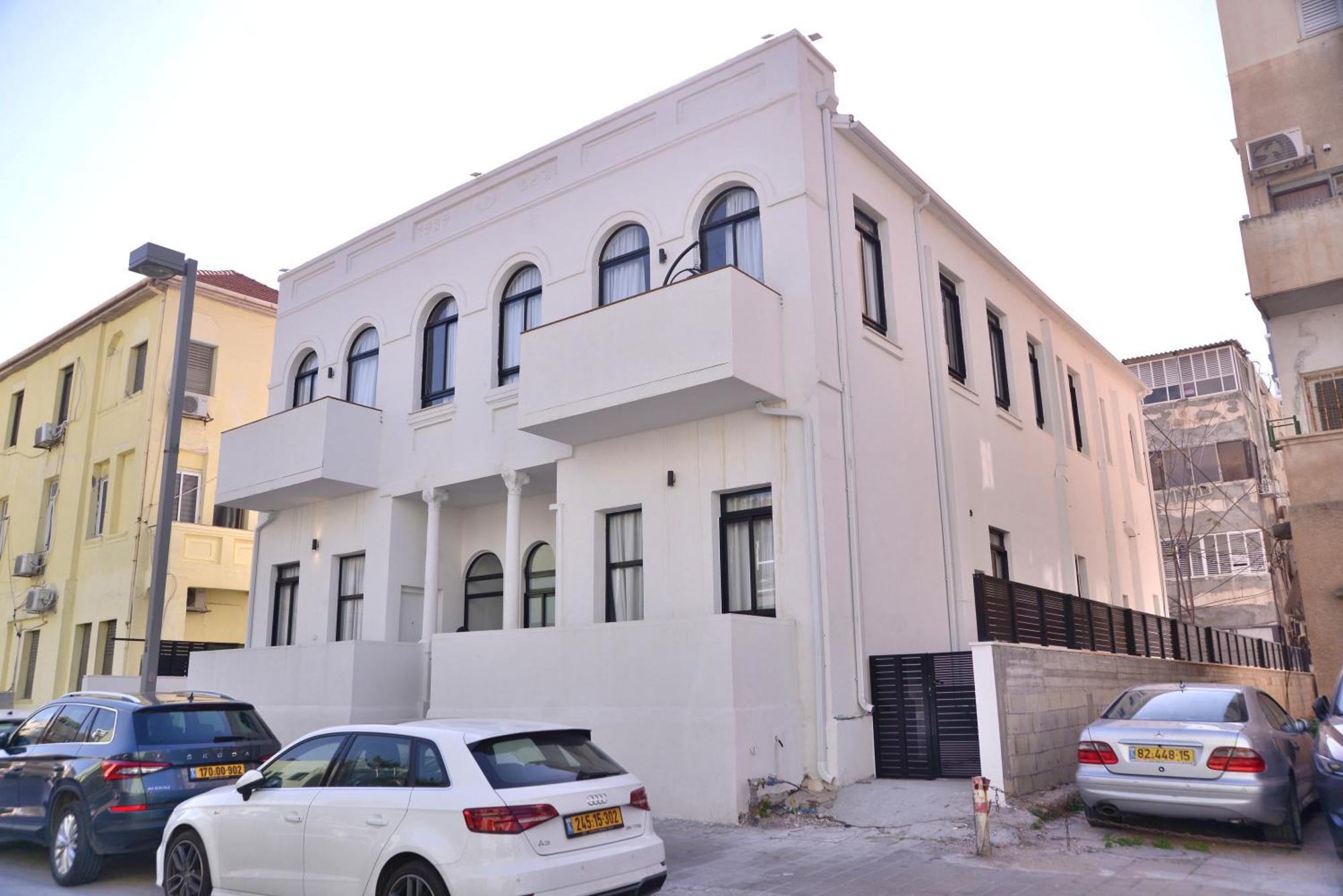 Yona 8 Bed and Breakfast Tel Aviv Buitenkant foto