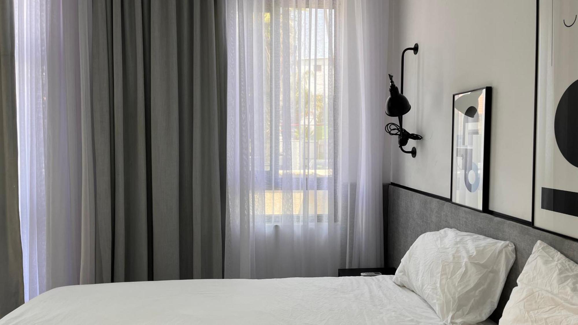 Yona 8 Bed and Breakfast Tel Aviv Kamer foto