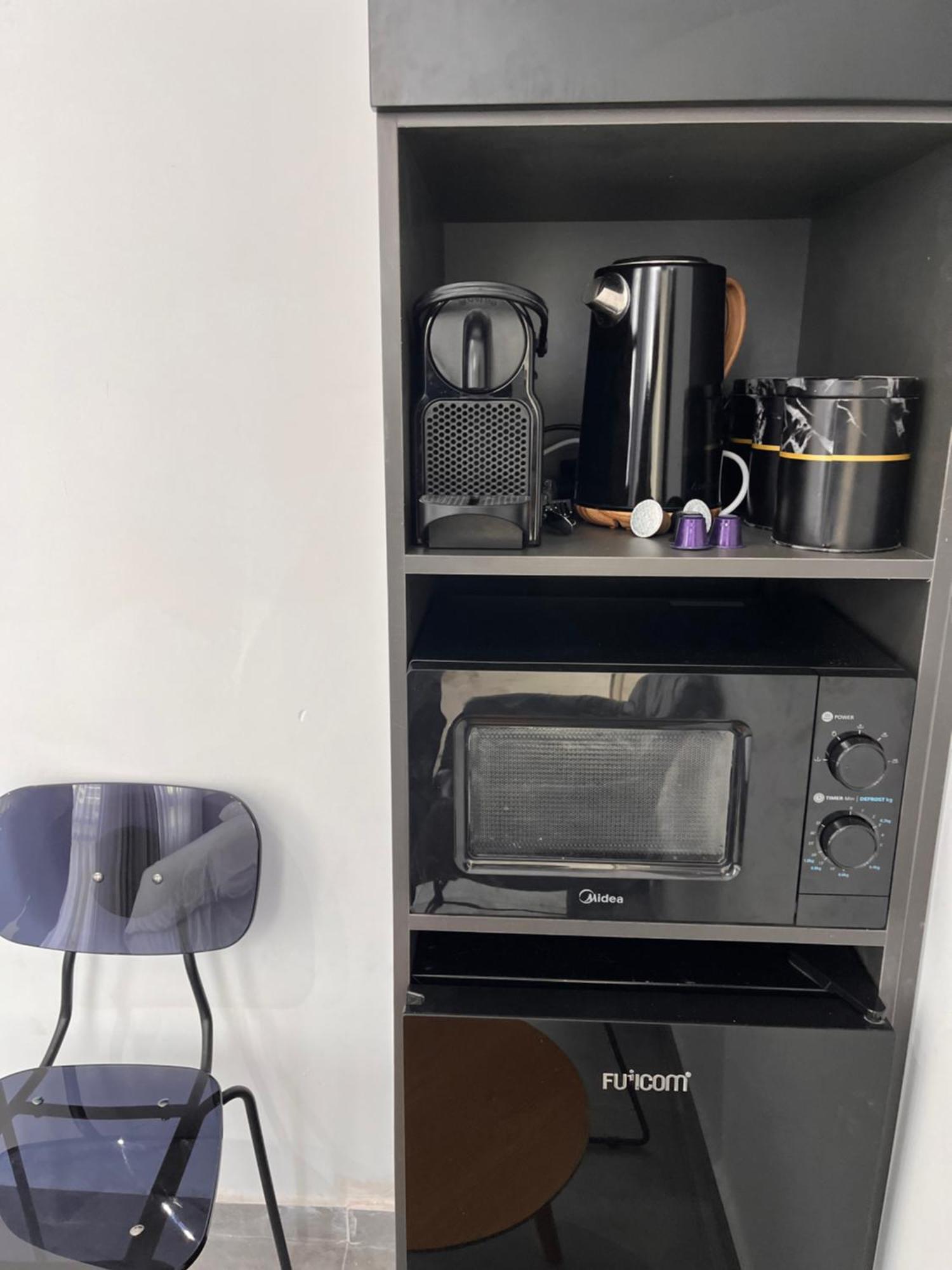 Yona 8 Bed and Breakfast Tel Aviv Kamer foto