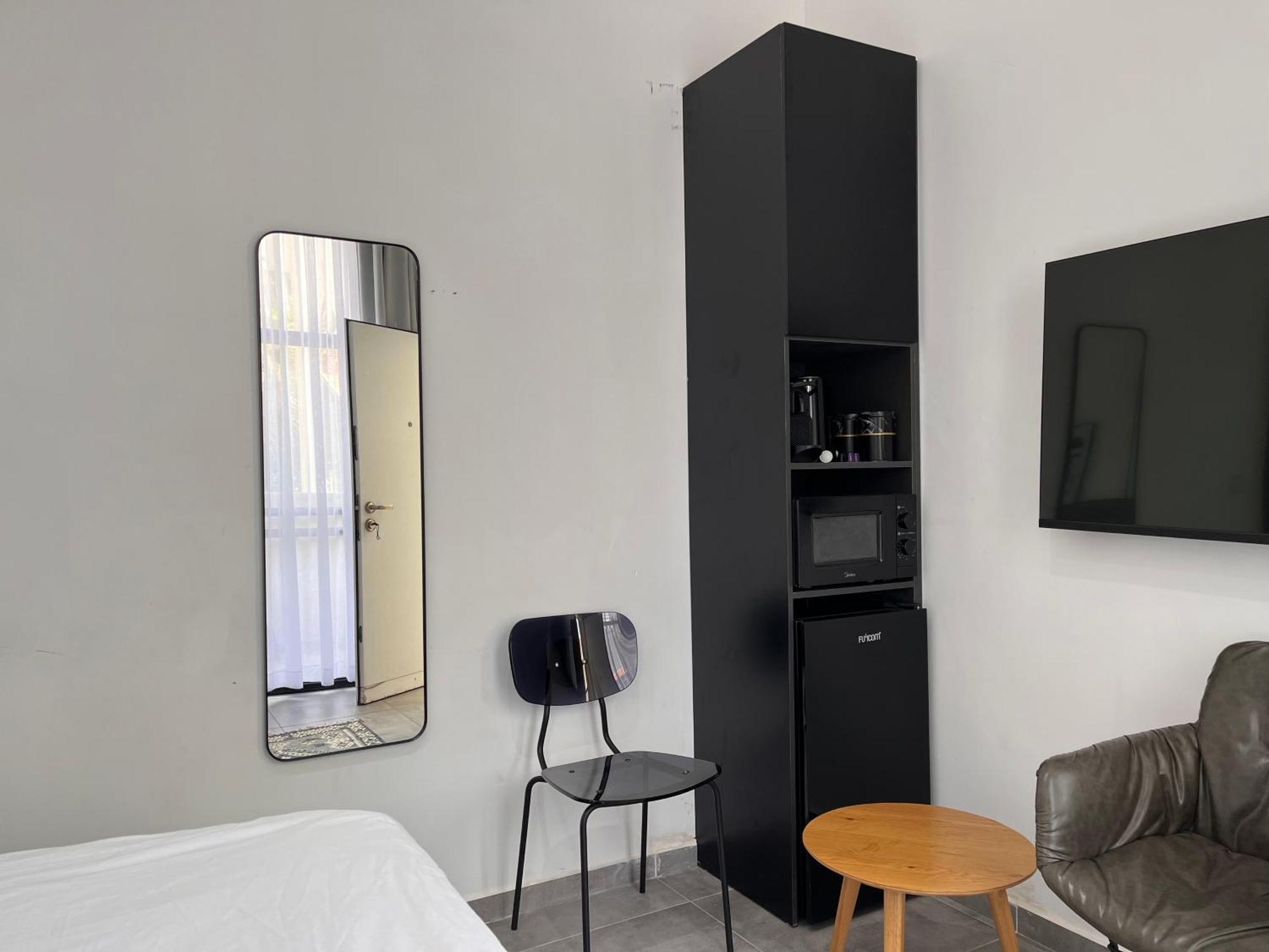 Yona 8 Bed and Breakfast Tel Aviv Kamer foto