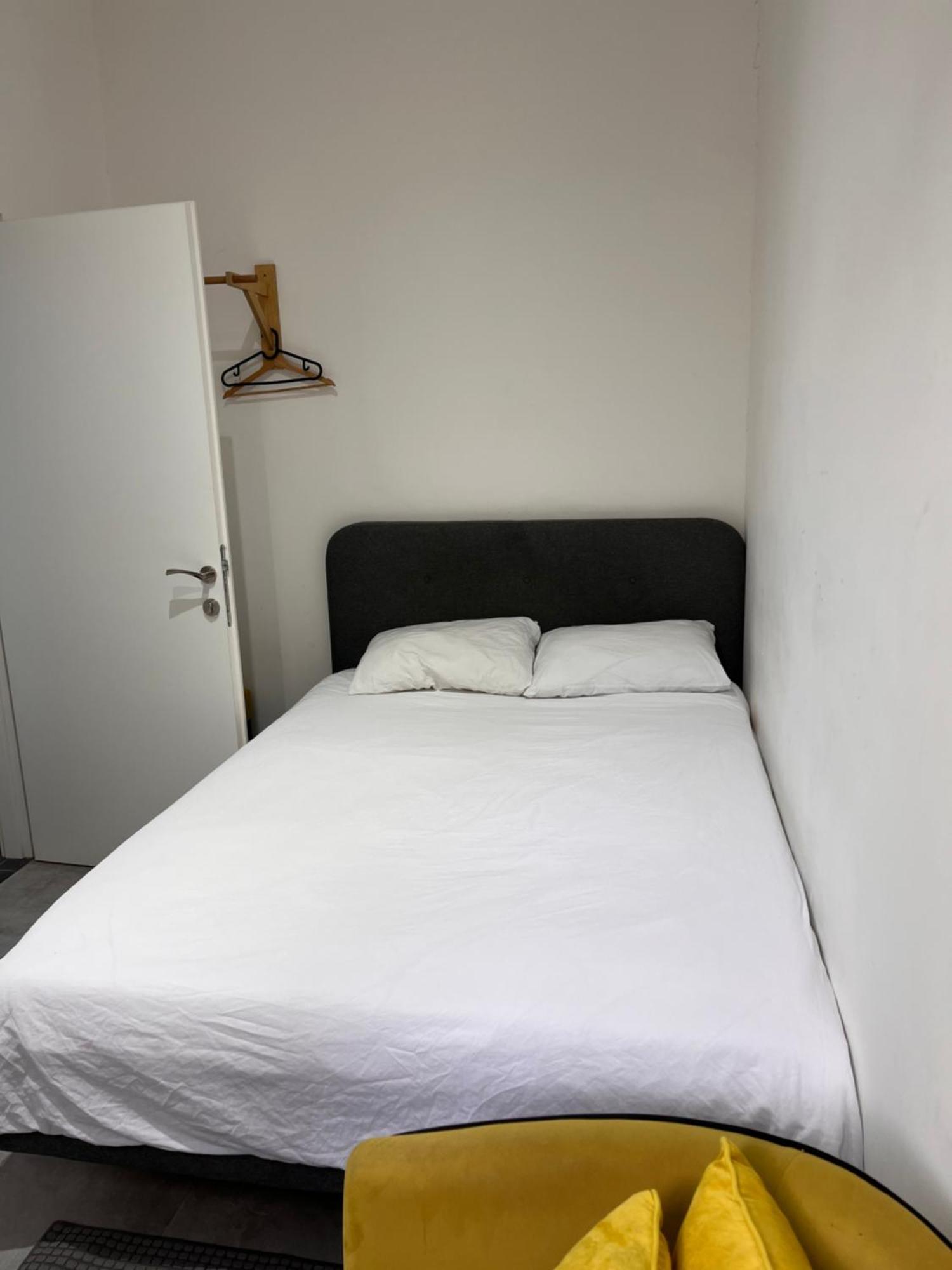 Yona 8 Bed and Breakfast Tel Aviv Buitenkant foto