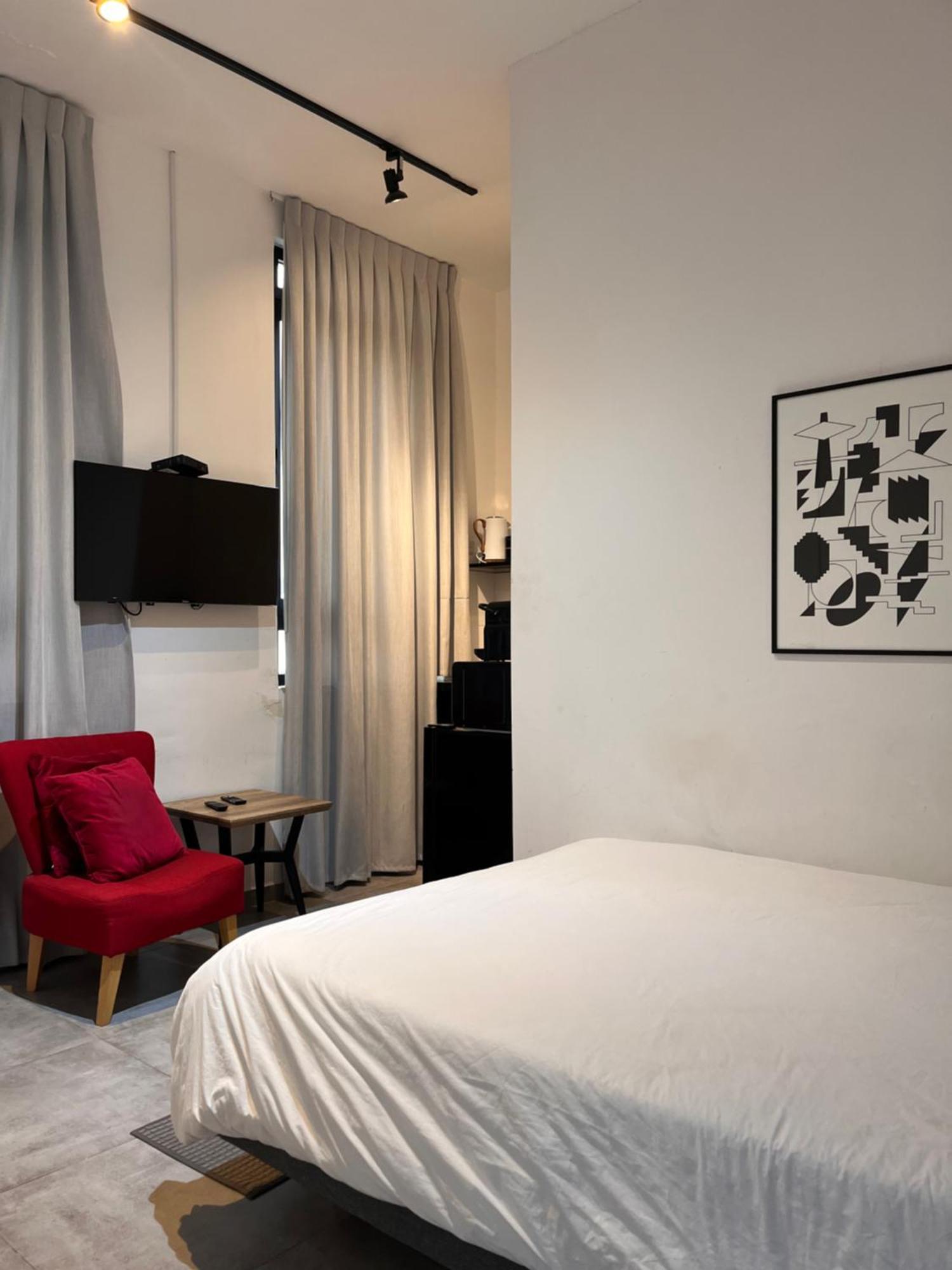 Yona 8 Bed and Breakfast Tel Aviv Kamer foto