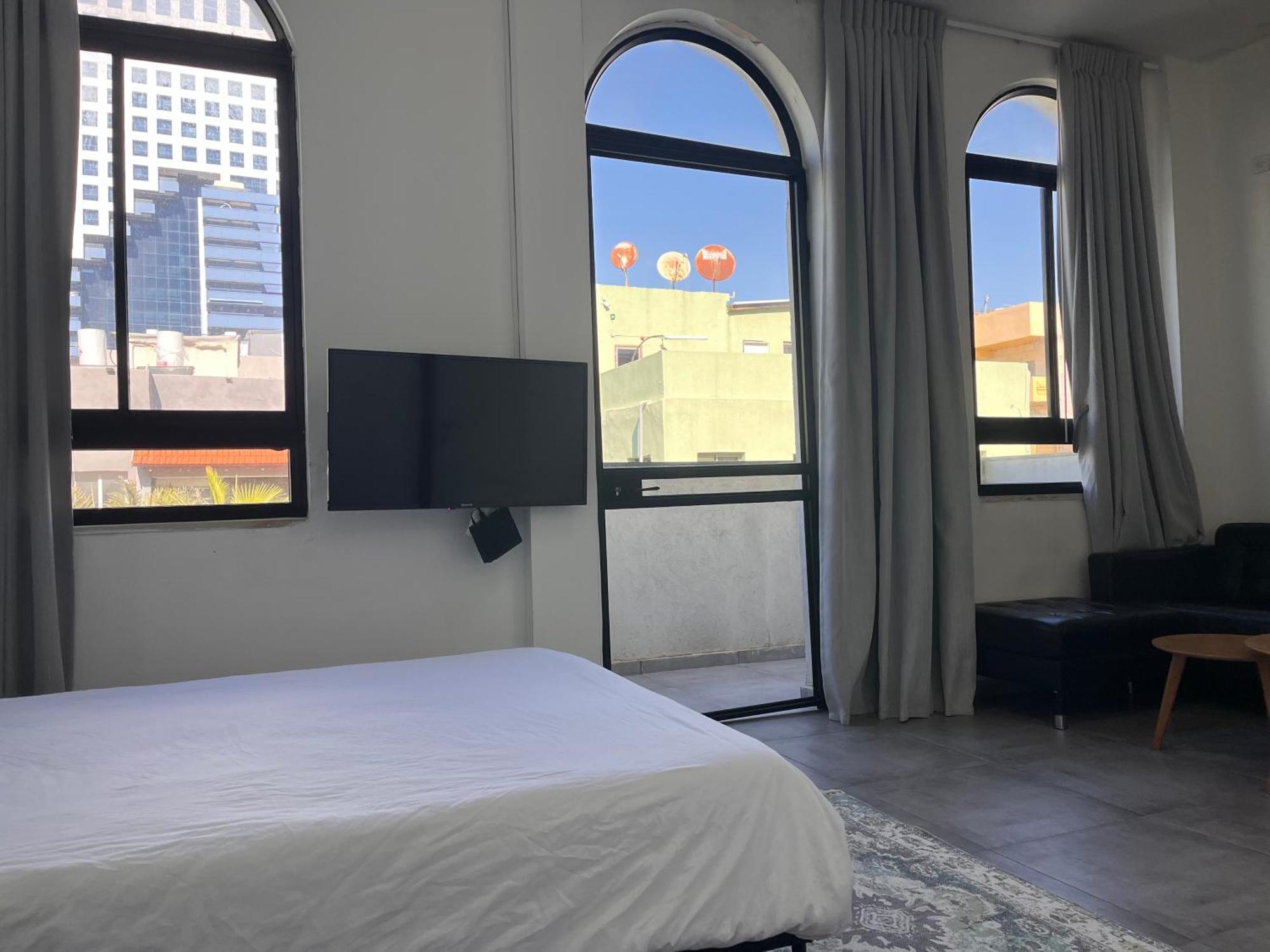 Yona 8 Bed and Breakfast Tel Aviv Kamer foto